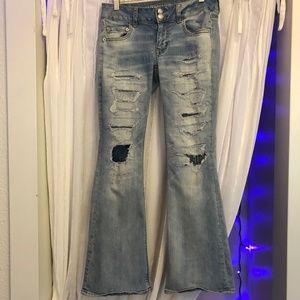 AEO Artist Flare Jeans (4 SHORT)